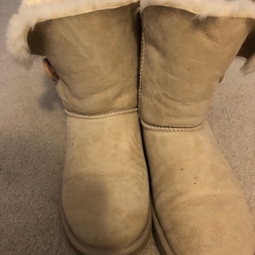 8 Ugg Bailey Button - Sand - image 3